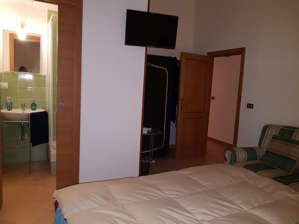Ai Baretti B&B Neapol Zewnętrze zdjęcie